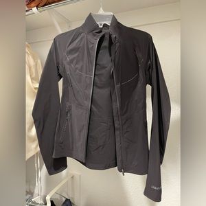 Lululemon black size 4 jacket